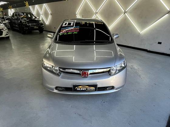 HONDA CIVIC 1.8 LXS 16V FLEX 4P MANUAL